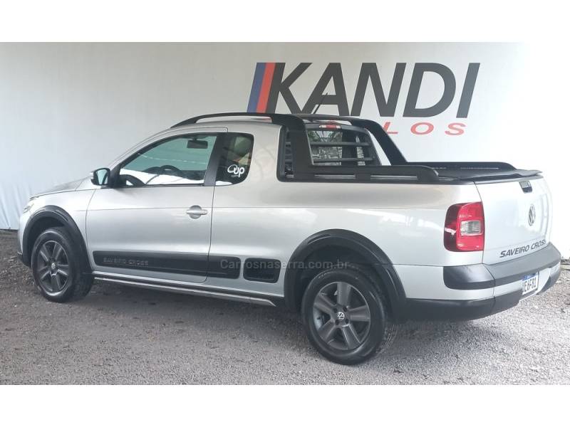 VOLKSWAGEN - SAVEIRO - 2013/2013 - Prata - R$ 51.000,00