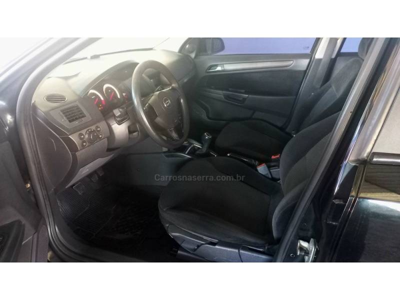 CHEVROLET - VECTRA - 2009/2009 - Preta - R$ 35.900,00