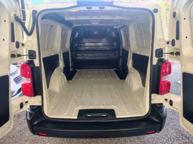 CITROËN - JUMPY - 2022/2022 - Branca - R$ 119.000,00