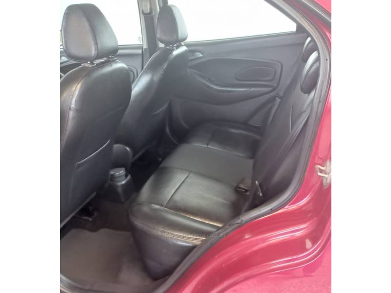 FORD - KA - 2015/2016 - Vermelha - R$ 41.900,00