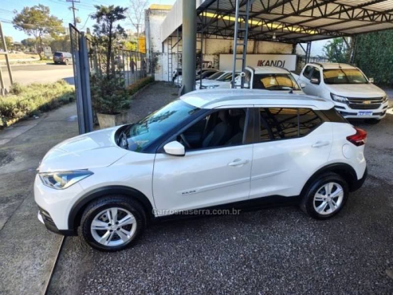 NISSAN - KICKS - 2018/2018 - Branca - R$ 77.000,00