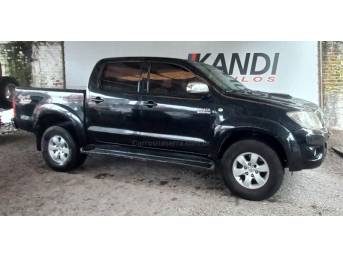 TOYOTA - HILUX - 2010/2011 - Preta - R$ 104.900,00