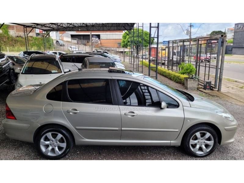 PEUGEOT - 307 - 2009/2010 - Prata - R$ 27.900,00