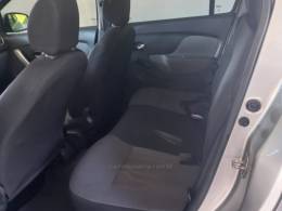 RENAULT - LOGAN - 2018/2019 - Prata - R$ 39.500,00