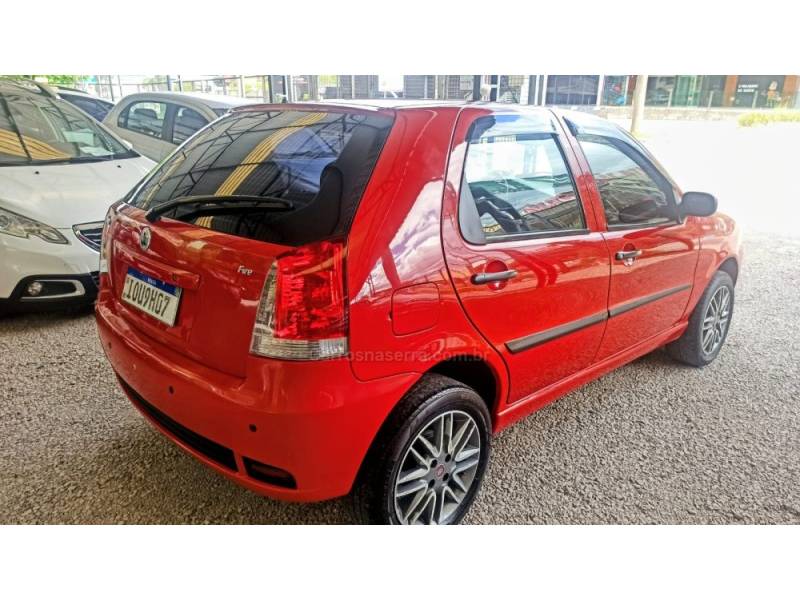 FIAT - PALIO - 2008/2008 - Vermelha - R$ 26.500,00