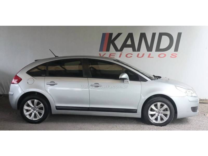 CITROËN - C4 - 2009/2010 - Prata - R$ 26.900,00