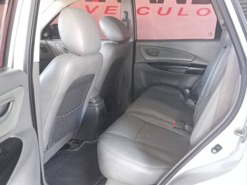 HYUNDAI - TUCSON - 2009/2010 - Prata - R$ 38.900,00