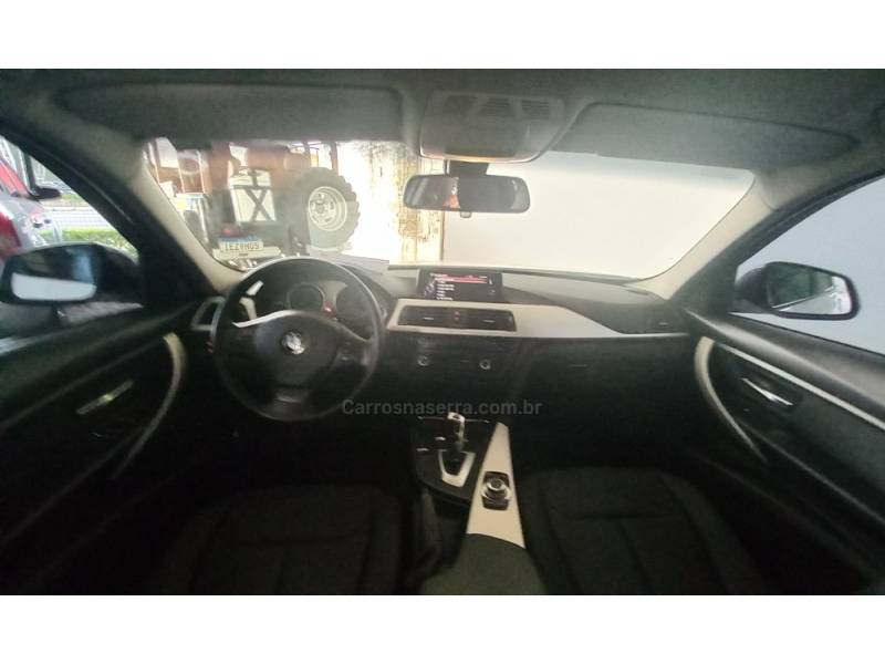 BMW - 320I - 2013/2014 - Branca - R$ 92.500,00