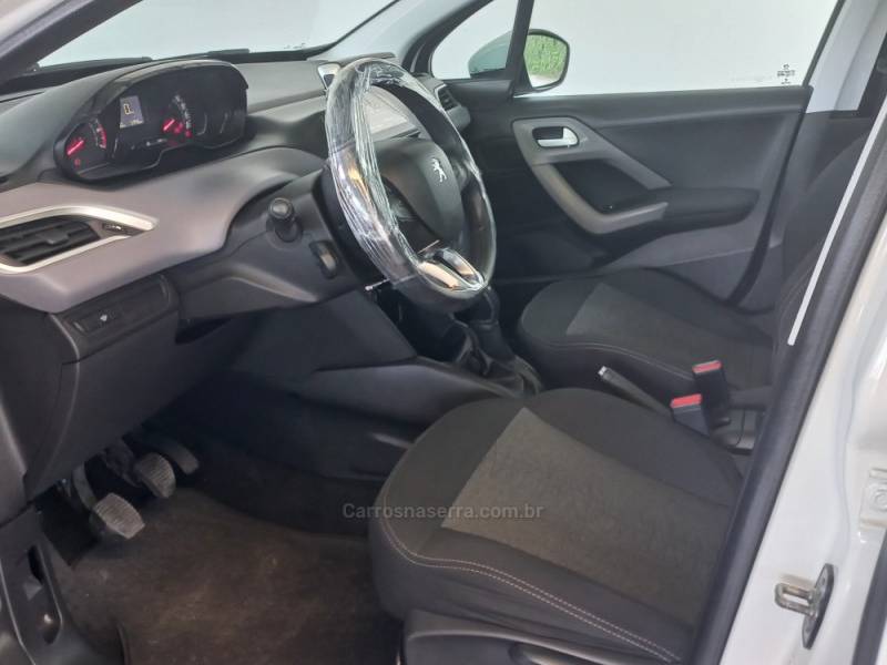 PEUGEOT - 208 - 2018/2018 - Branca - R$ 52.000,00