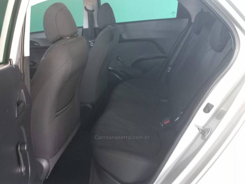 HYUNDAI - HB20 - 2014/2014 - Prata - R$ 42.000,00