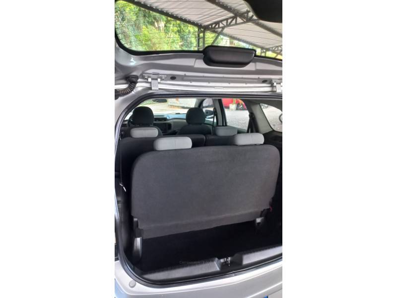CHEVROLET - SPIN - 2015/2016 - Prata - R$ 58.500,00