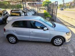 VOLKSWAGEN - GOL - 2013/2014 - Prata - R$ 37.000,00