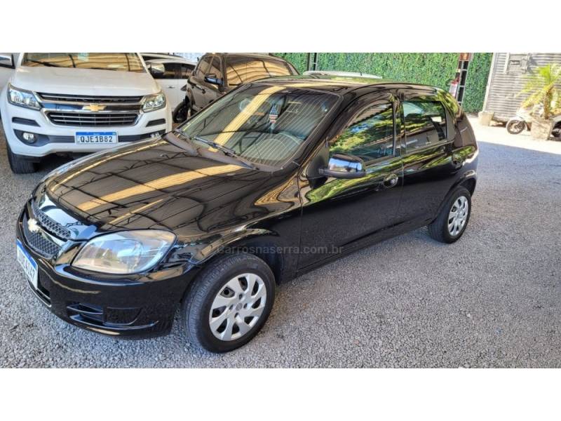 CHEVROLET - CELTA - 2013/2013 - Preta - R$ 31.900,00