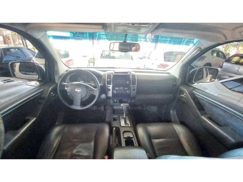 NISSAN - FRONTIER - 2013/2014 - Branca - R$ 95.900,00