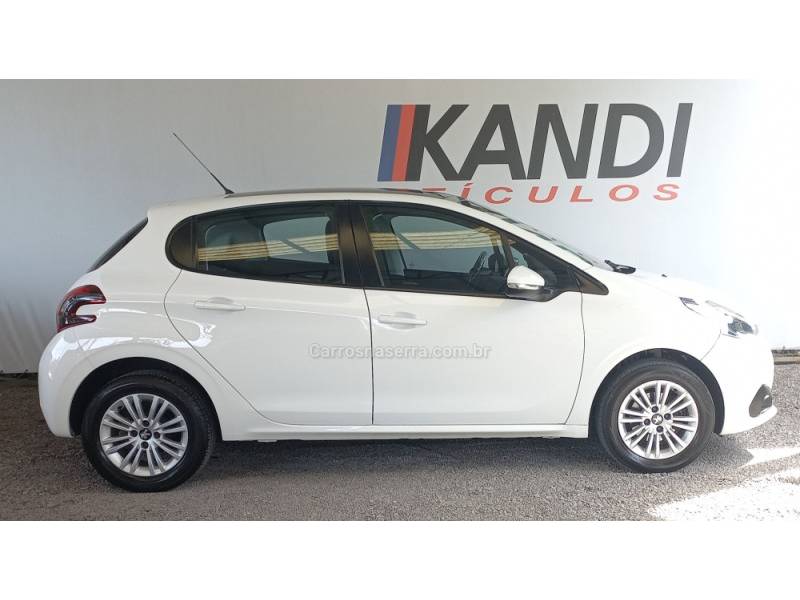 PEUGEOT - 208 - 2018/2018 - Branca - R$ 52.000,00