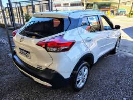 NISSAN - KICKS - 2018/2018 - Branca - R$ 77.000,00