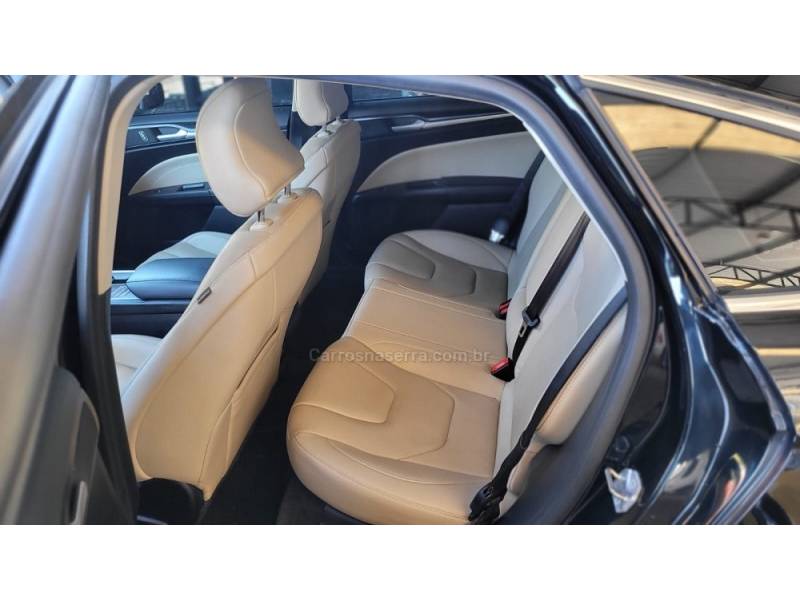 FORD - FUSION - 2018/2018 - Preta - R$ 95.900,00