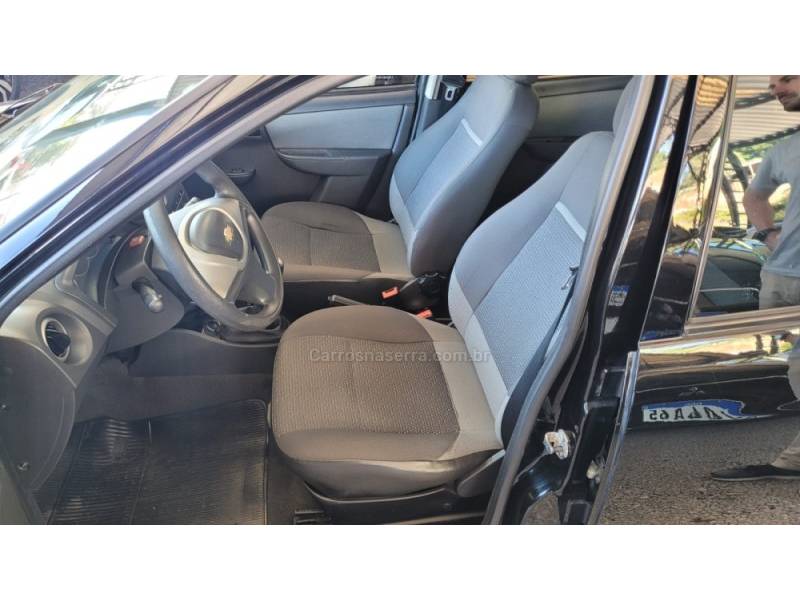 CHEVROLET - CELTA - 2013/2013 - Preta - R$ 31.900,00