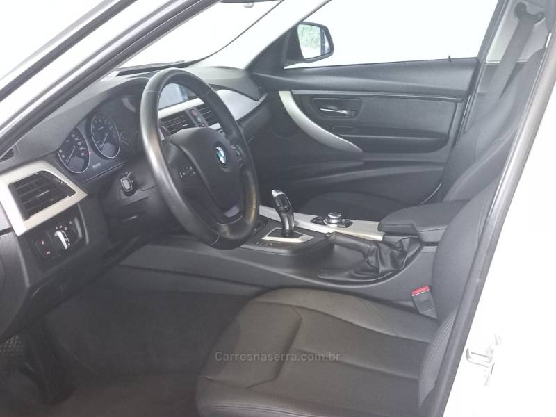BMW - 320I - 2013/2014 - Branca - R$ 92.500,00