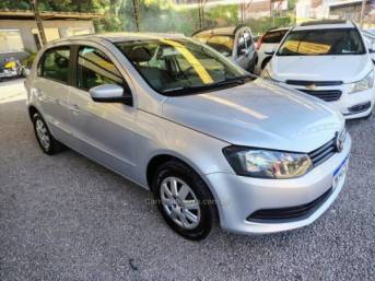 VOLKSWAGEN - GOL - 2013/2014 - Prata - R$ 37.000,00