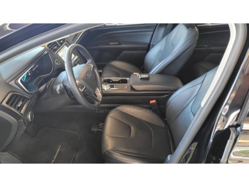 FORD - FUSION - 2018/2018 - Preta - R$ 106.000,00