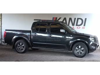 NISSAN - FRONTIER - 2015/2015 - Preta - R$ 97.900,00