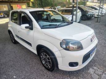 FIAT - UNO - 2013/2014 - Branca - R$ 42.900,00