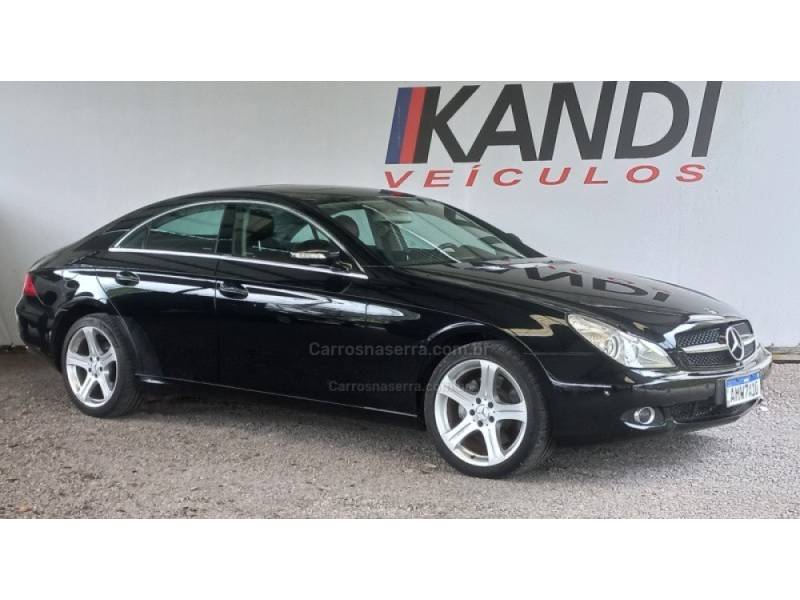MERCEDES-BENZ - CLS 500 - 2005/2005 - Preta - R$ 110.000,00