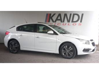 CHEVROLET - CRUZE - 2014/2015 - Branca - R$ 72.000,00